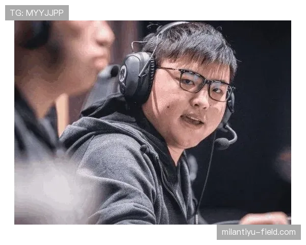 张楠家里炸开了锅?赛场上又被嘲,连老婆都忍不住翻白眼了! 张楠家里炸开了锅?赛场上又被嘲,连老婆都忍不住翻白眼了!