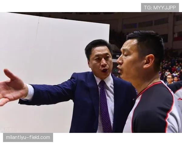 犯规判定的关键依据与裁判统一标准解析